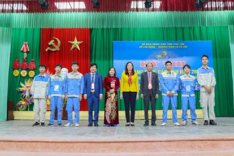 Trường Cao đẳng Cơ điện Phú Thọ giành giải nhất cuộc thi kỹ năng nghề tỉnh Phú Thọ năm 2022