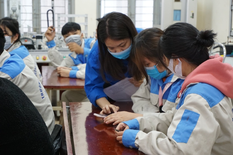 Đoàn TNCS PCEM triển khai thực hiện diễn đàn  Xây dựng tình bạn đẹp, nói không với bạo lực  học đường