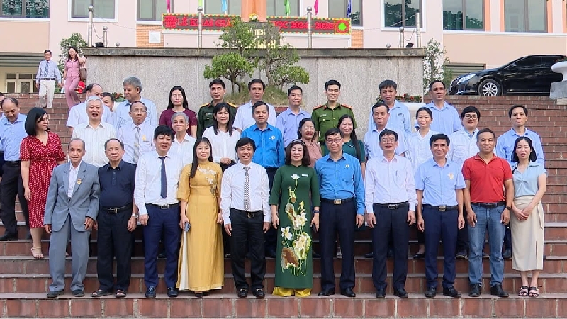 PCEM tổ chức Lễ kỷ niệm 42 năm ngày Nhà giáo Việt Nam và Khai giảng năm học 2024-2025