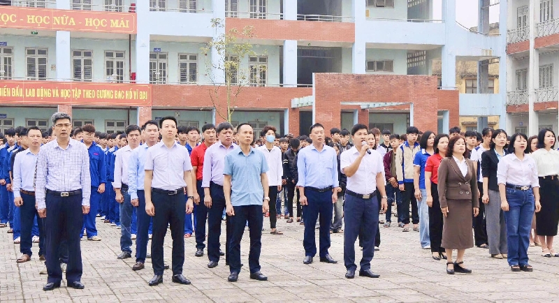 Lễ chào cờ tháng 3 tại PCEMA