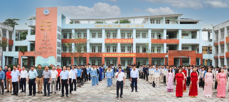 Hướng tới kỷ niệm 136 năm ngày sinh của Chủ tịch Hồ Chí Minh: PCEMA thắp sáng tinh thần “Cần, kiệm” trong lễ chào cờ tháng 5