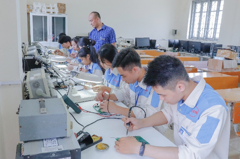 Sức hút của nghề Điện tử công nghiệp trong thời đại công nghiệp 4.0