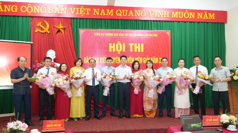 Báo cáo viên tuyên truyền viên giỏi năm 2026