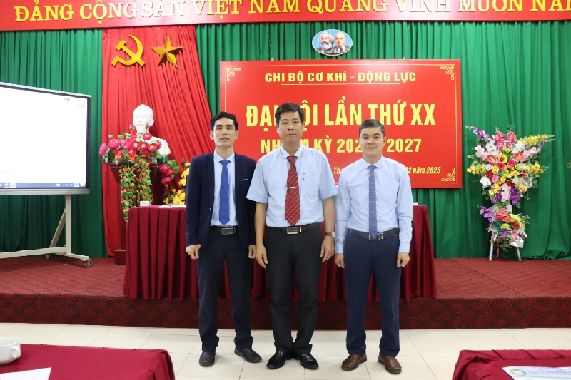 Đại hội chi bộ Cơ khí - Động lực  -  Đại hội điểm cho các chi bộ trong Đảng bộ PCEM