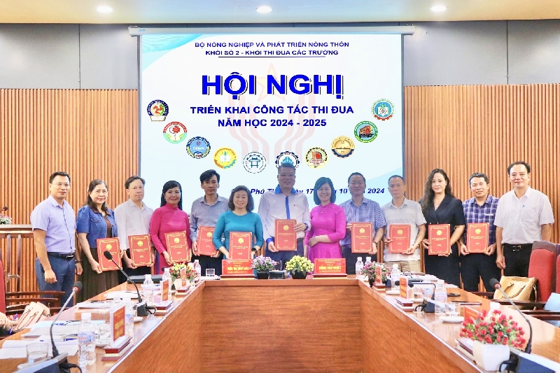PCEM tổ chức thành công Hội nghị triển khai công tác thi đua năm học 2024-2025 của Khối số 2 - Khối thi đua các trường thuộc Bộ NN và PTNT